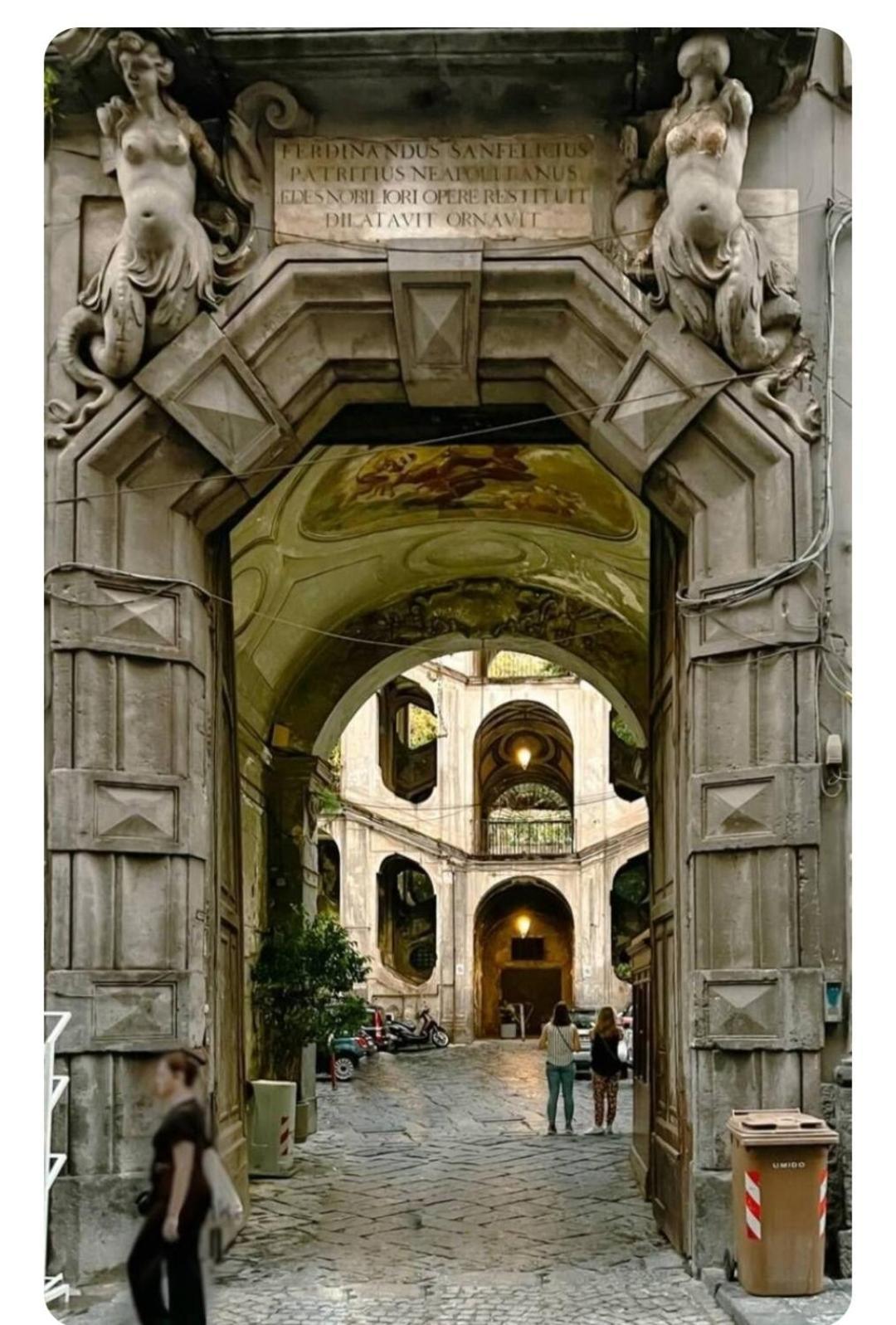 فندق Casa San Felice نابولي الغرفة الصورة